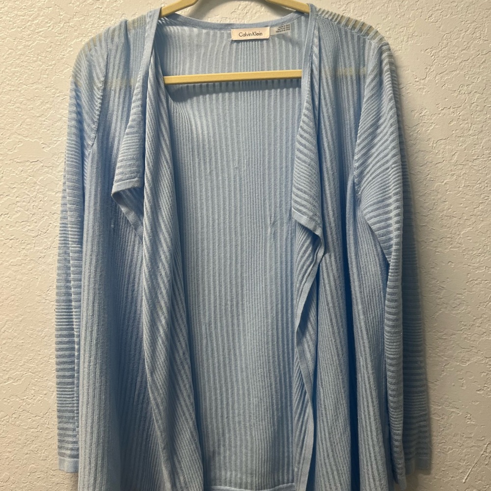 Calvin Klein sweater size medium